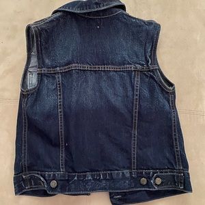 Gap sleeveless jean jacket